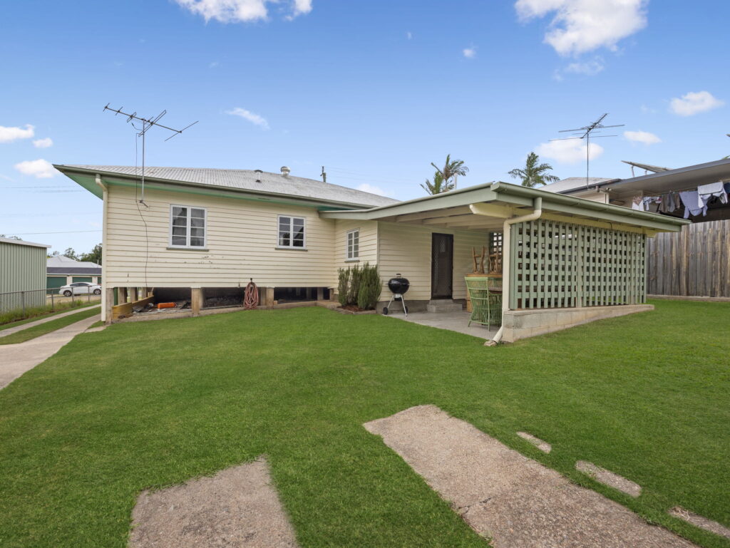 52 Albert Street, North Ipswich, QLD 4305