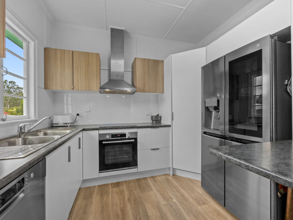 52 Albert Street, North Ipswich, QLD 4305