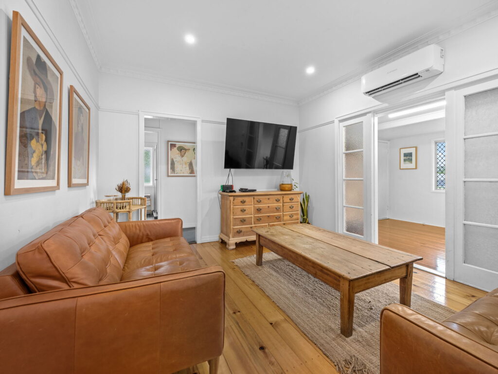 52 Albert Street, North Ipswich, QLD 4305