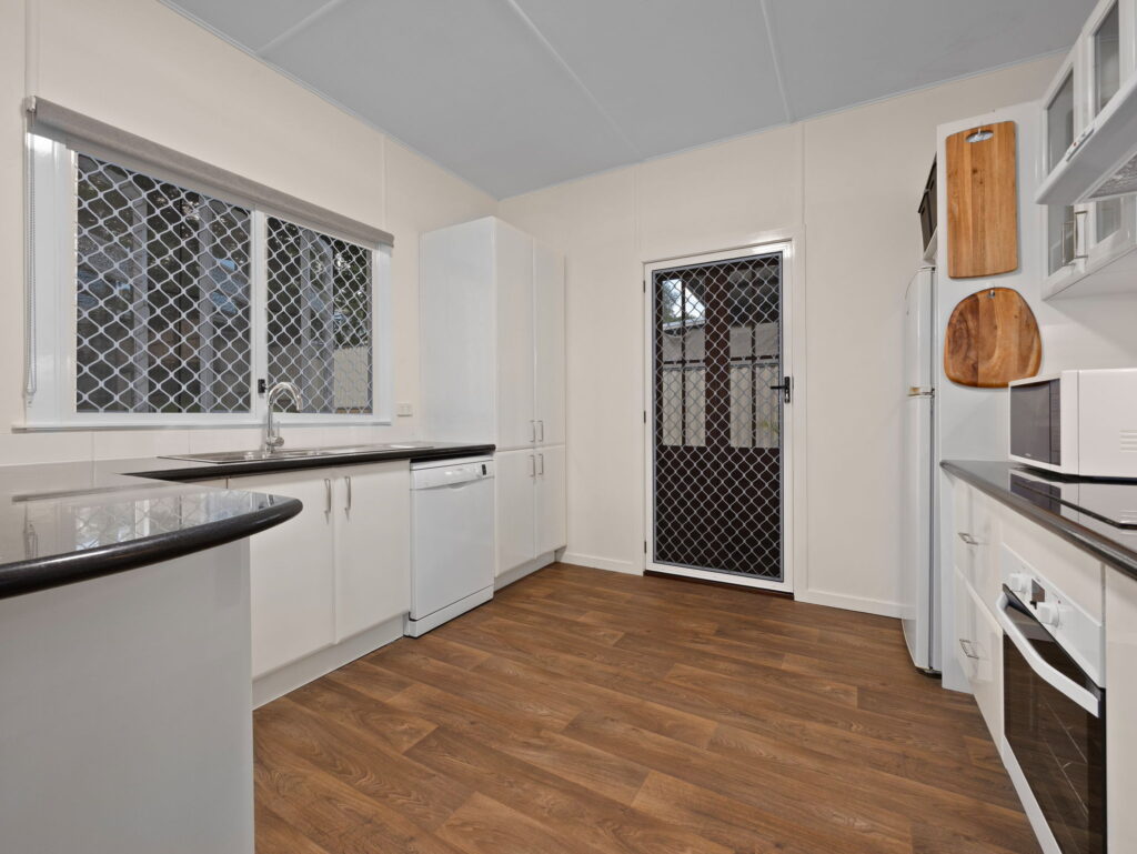 12 Fitzgerald Street, North Ipswich, QLD 4305