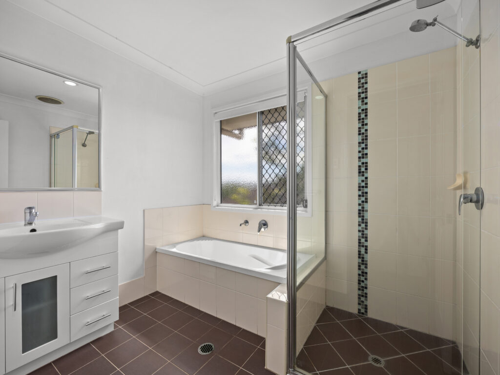 24 Rasmussen Crescent, Redbank Plains, QLD 4301