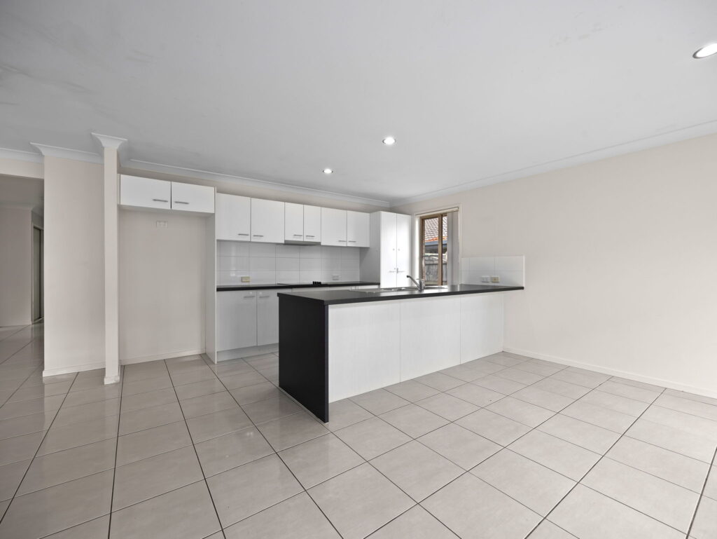 12 Piddington Street, Redbank Plains, QLD 4301