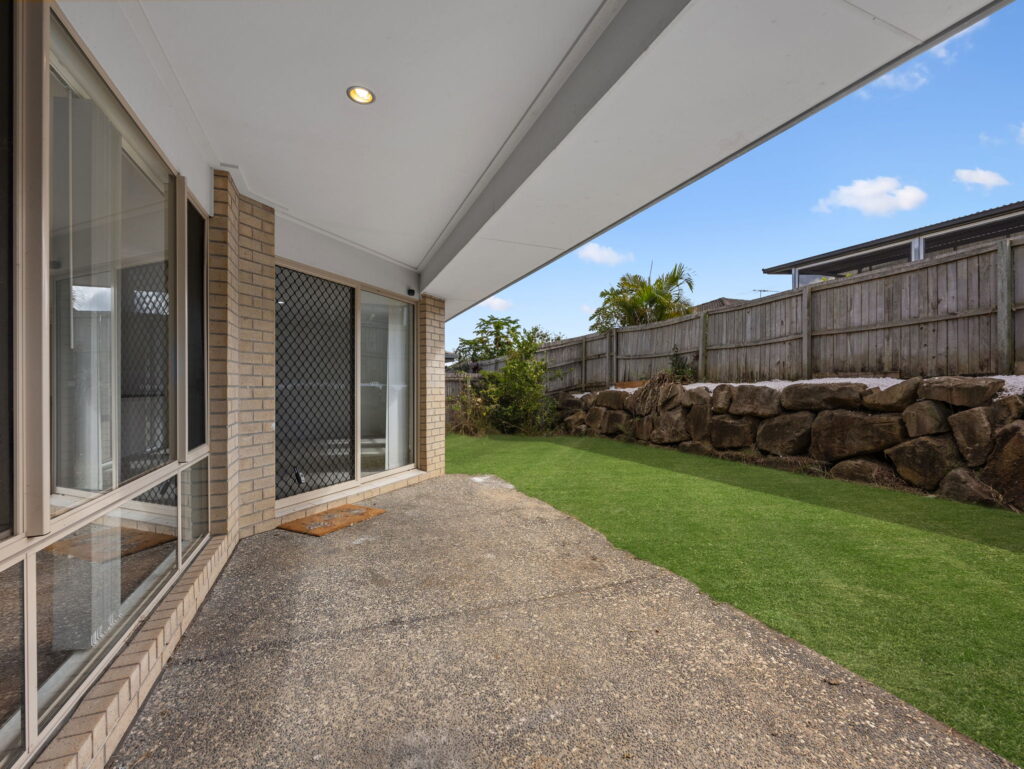12 Piddington Street, Redbank Plains, QLD 4301