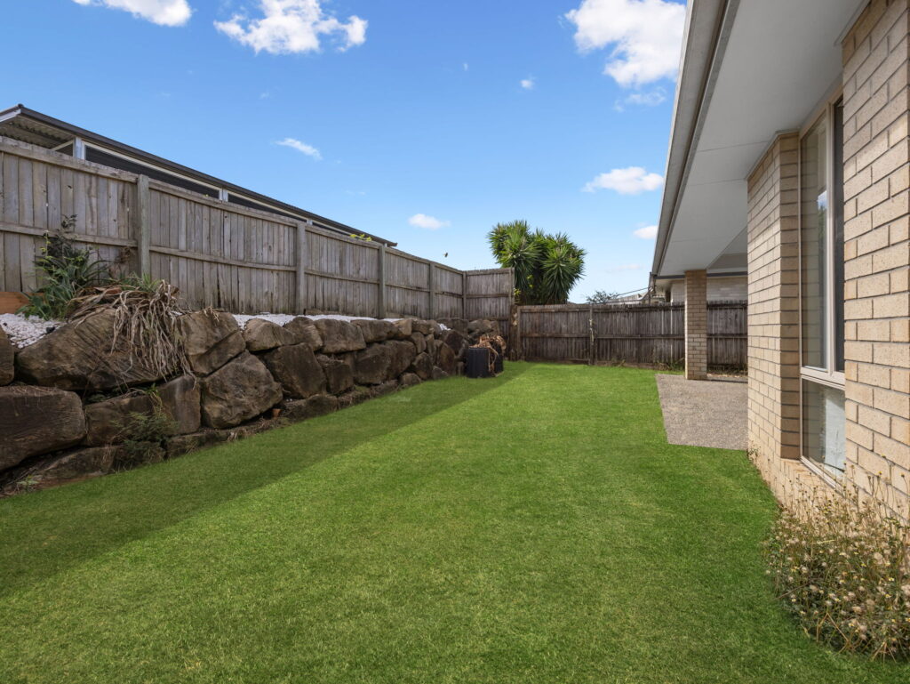 12 Piddington Street, Redbank Plains, QLD 4301