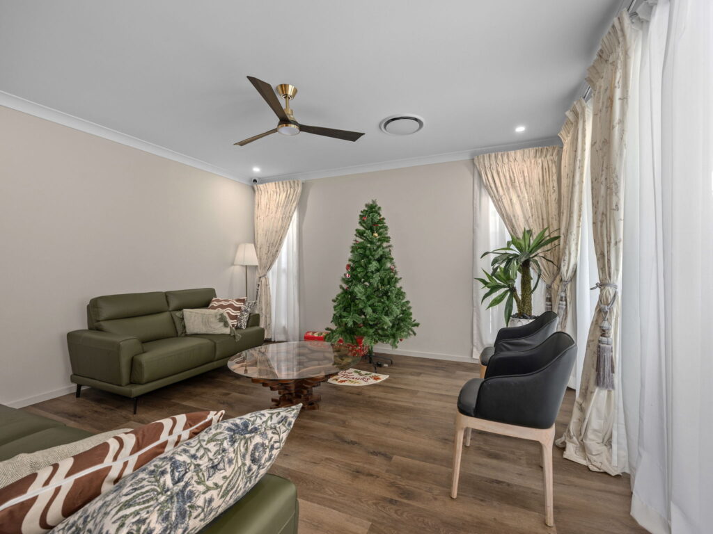 24 Jolly Mews, Ripley QLD 4306