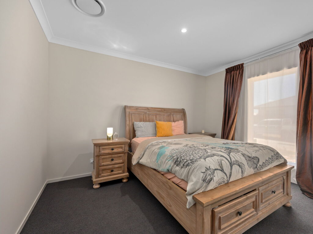 24 Jolly Mews, Ripley QLD 4306