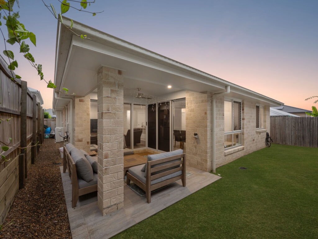 14 Bearsden Street, Spring Mountain QLD 4300