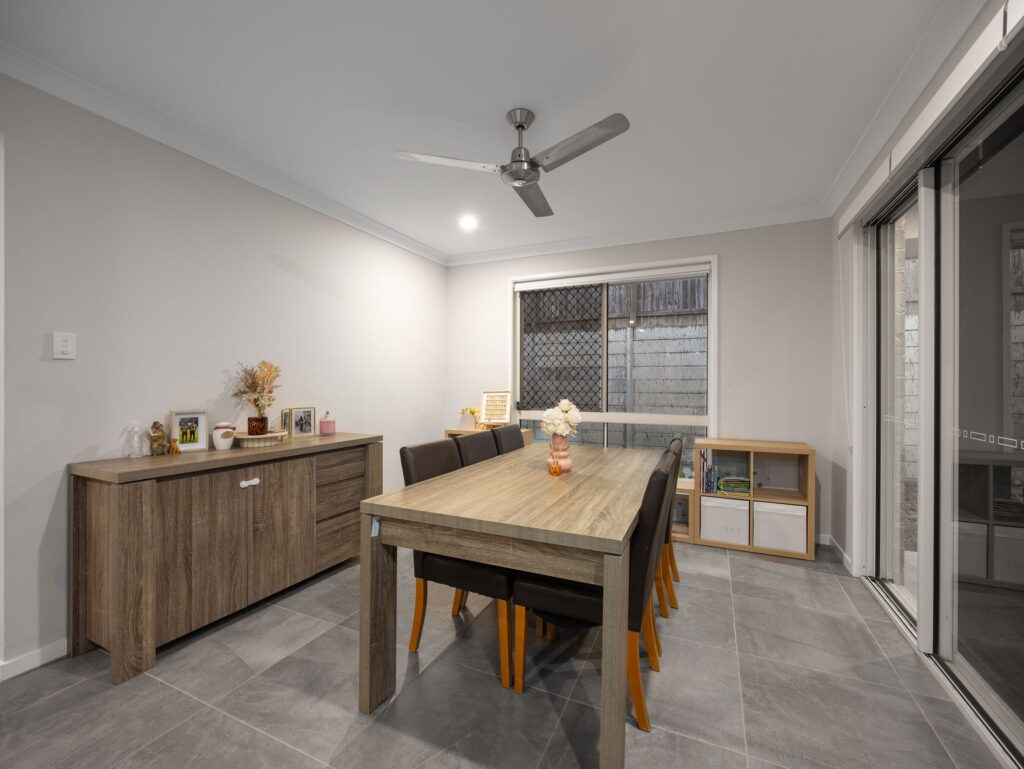 14 Bearsden Street, Spring Mountain QLD 4300