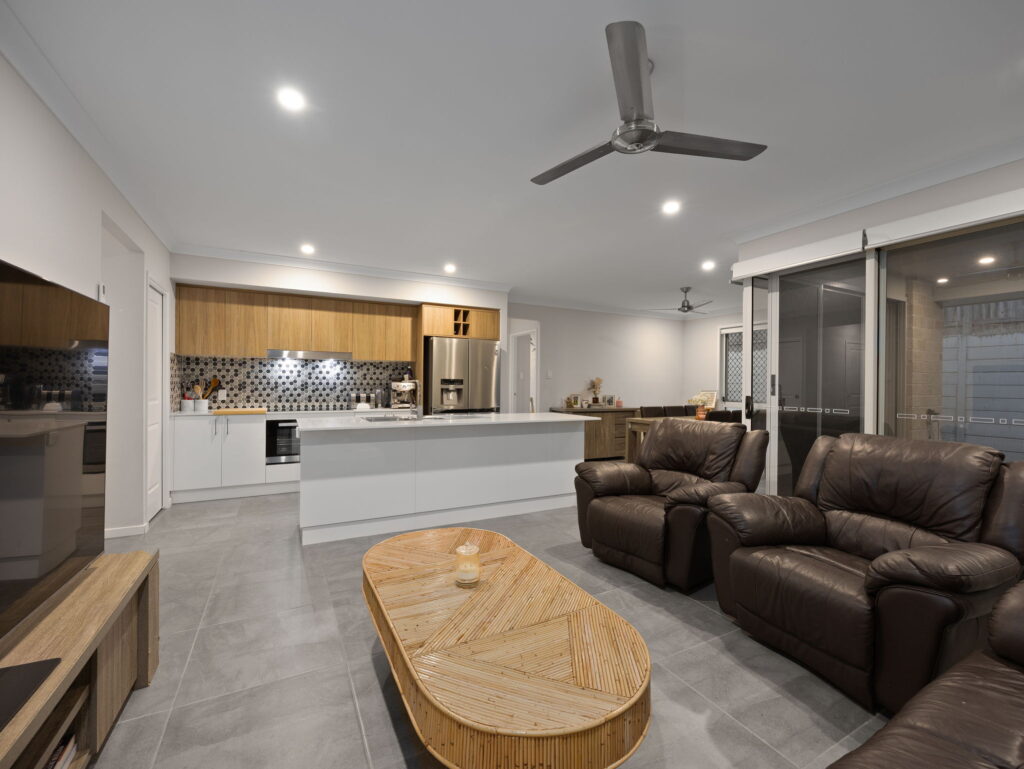 14 Bearsden Street, Spring Mountain QLD 4300