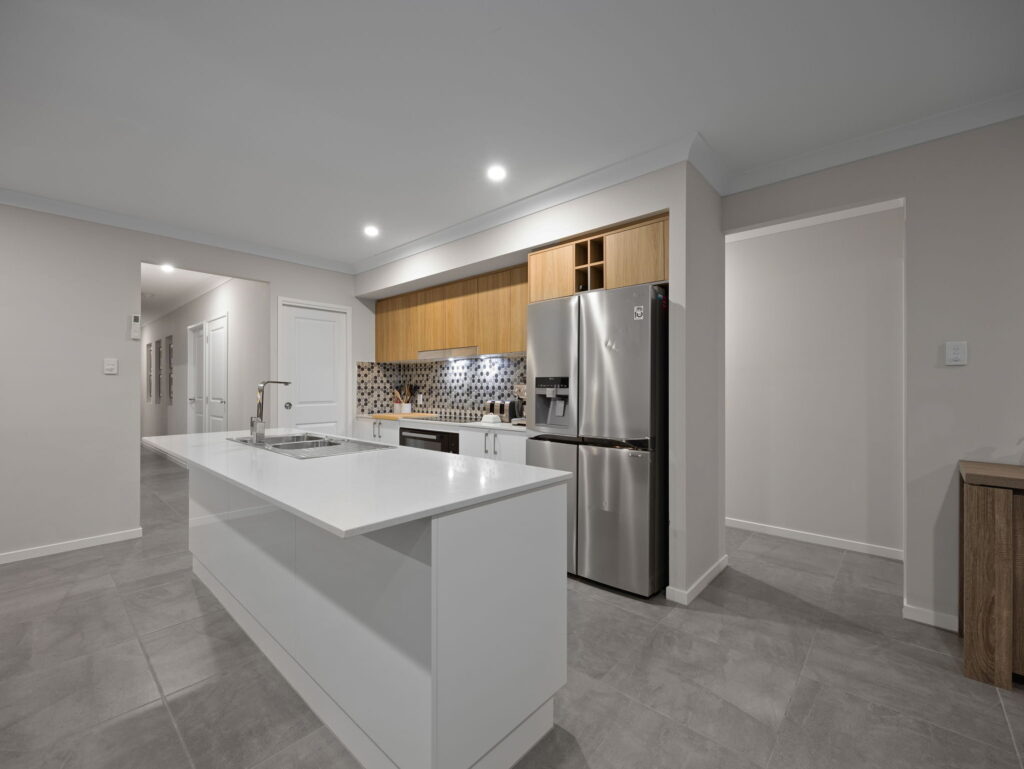 14 Bearsden Street, Spring Mountain QLD 4300