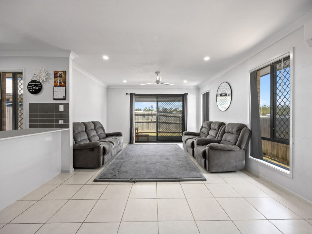 9 Egret Court, Redbank Plains QLD 4301