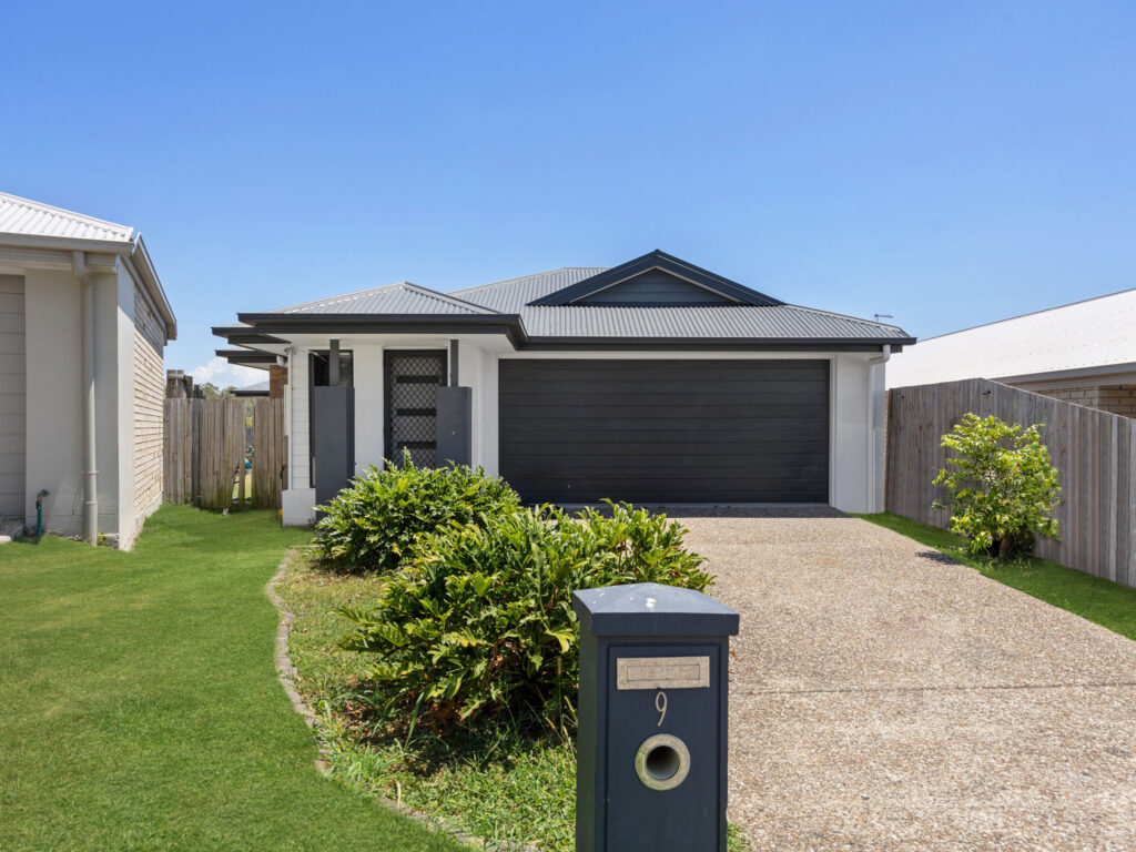 9 Egret Court, Redbank Plains QLD 4301