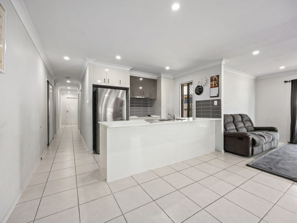 9 Egret Court, Redbank Plains QLD 4301