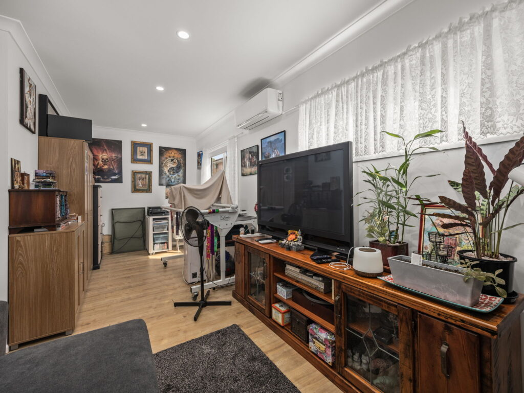 6 William Street, Blackstone, QLD 4304
