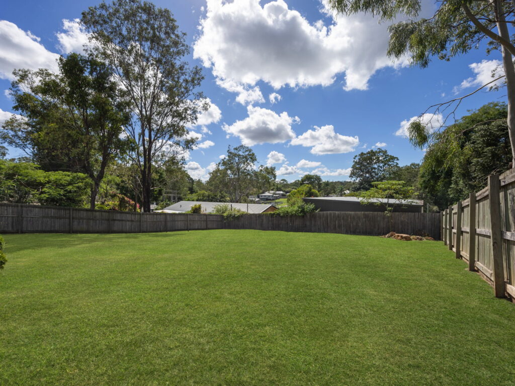 6 William Street, Blackstone, QLD 4304