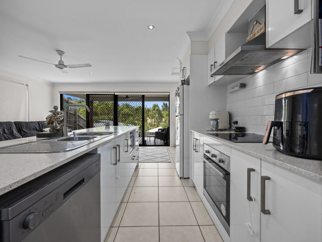 1 & 2/29 Inigo Way, Augustine Heights, QLD 4300
