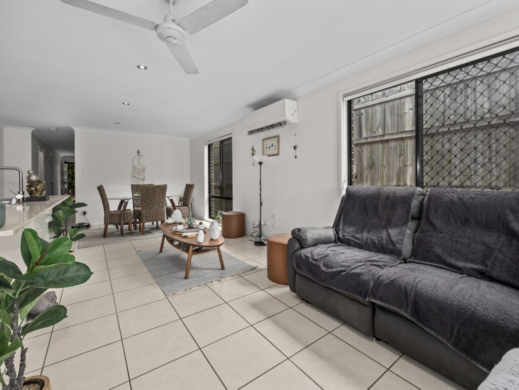 1 & 2/29 Inigo Way, Augustine Heights, QLD 4300