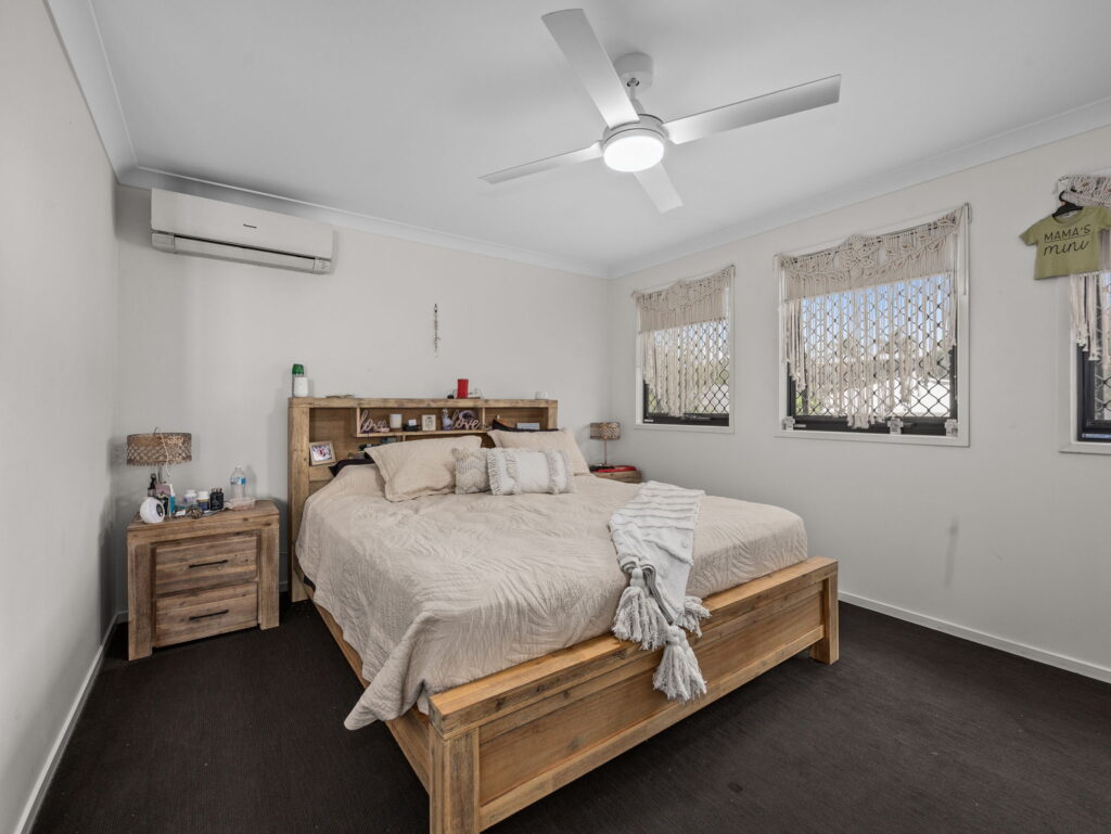 1 & 2/29 Inigo Way, Augustine Heights, QLD 4300
