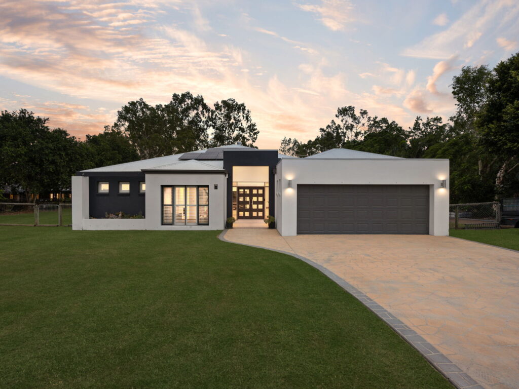 95 President Circle, Karalee, QLD 4306