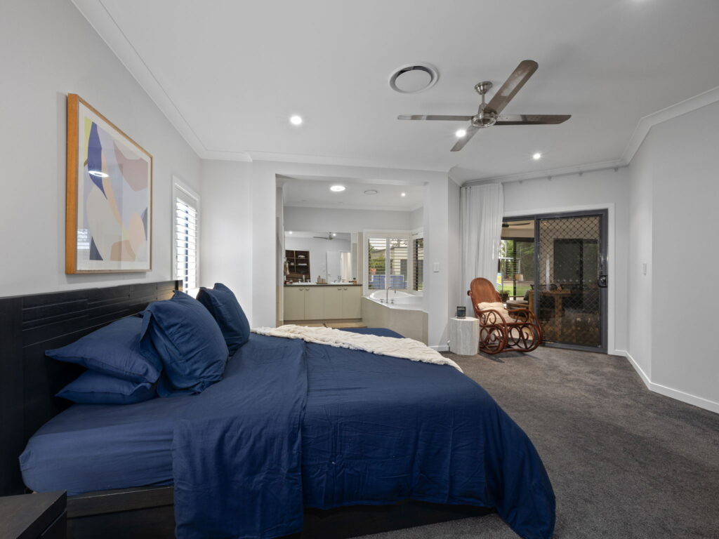 95 President Circle, Karalee, QLD 4306