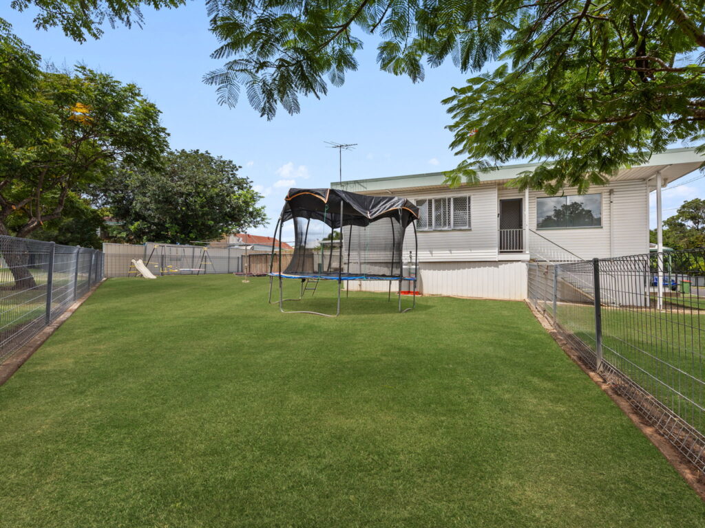 23 Tarcoola Street, East Ipswich, QLD 4305
