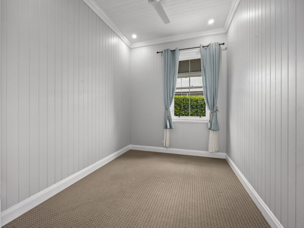 11 Cothill Road, Booval QLD 4304