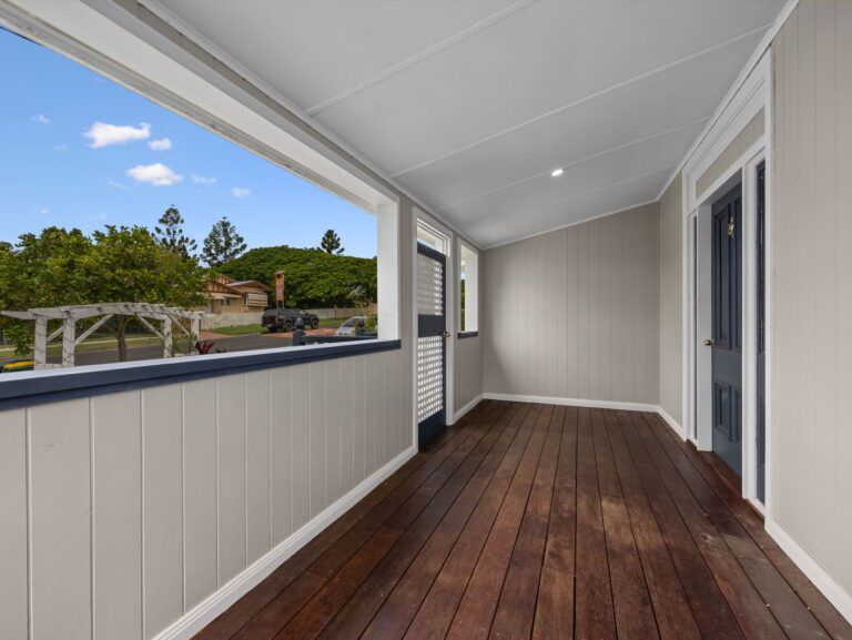 11 Cothill Road, Booval QLD 4304