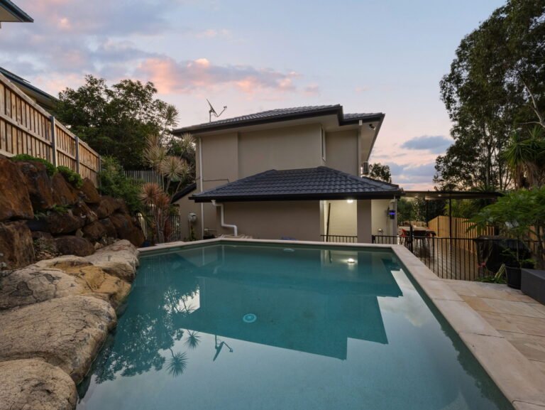 12 Numalla Court, Elanora QLD 4221