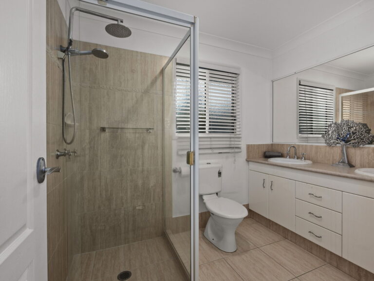 12 Numalla Court, Elanora QLD 4221