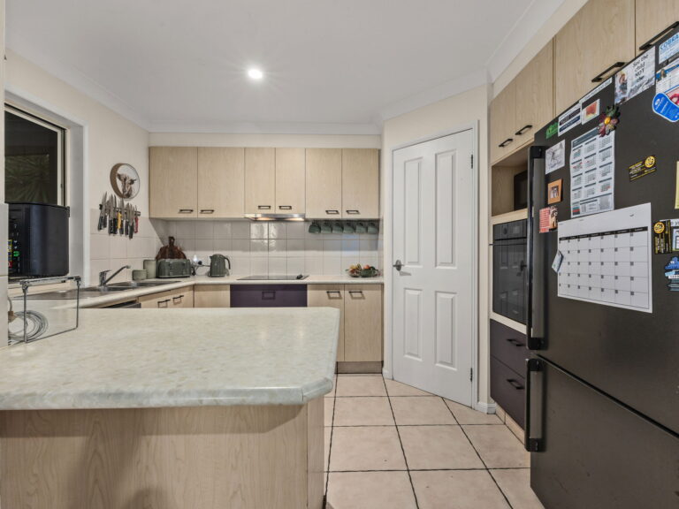 12 Numalla Court, Elanora QLD 4221