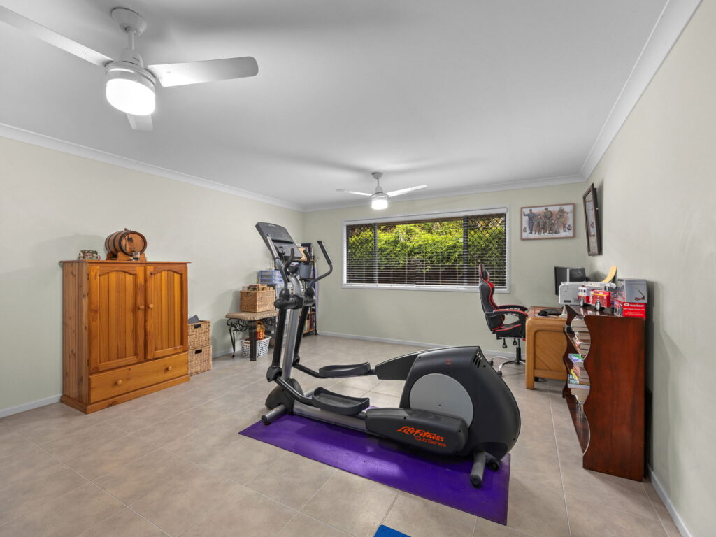 3 Piccadilly Court, Deebing Heights, QLD 4306