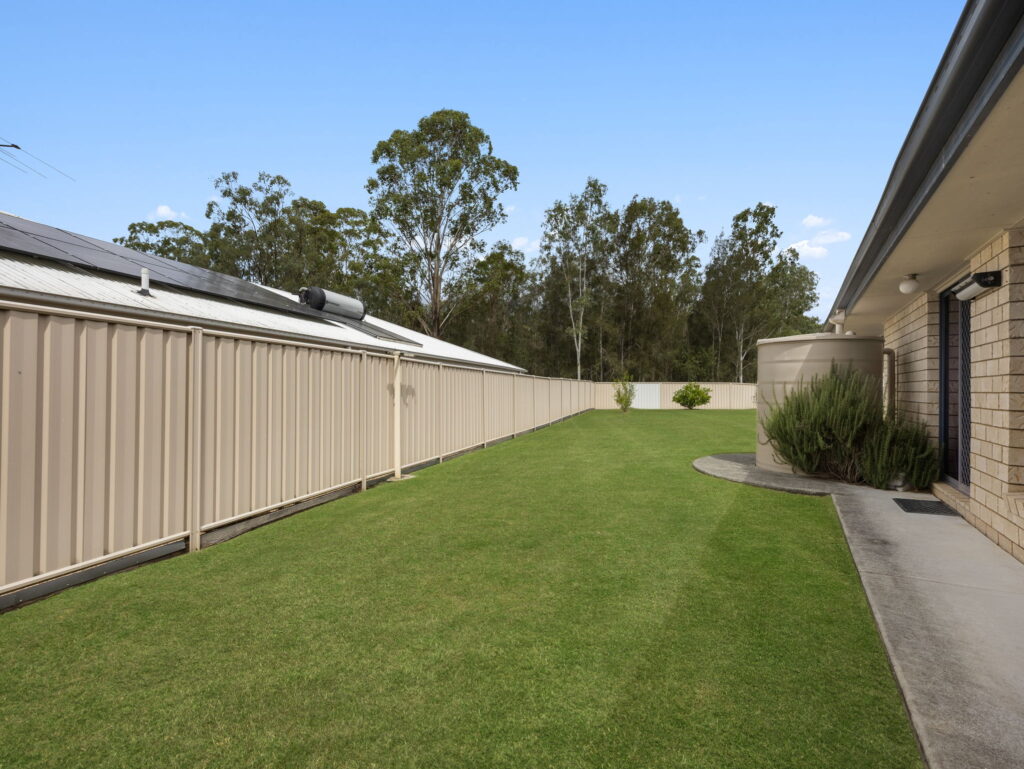 3 Piccadilly Court, Deebing Heights, QLD 4306