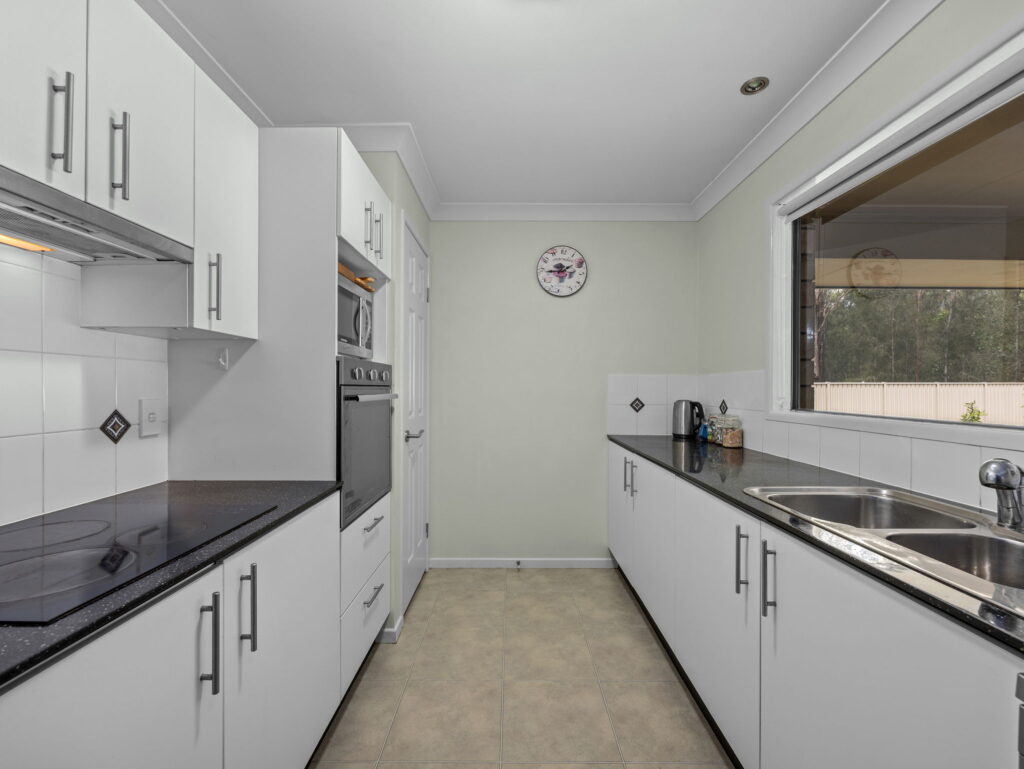 3 Piccadilly Court, Deebing Heights, QLD 4306