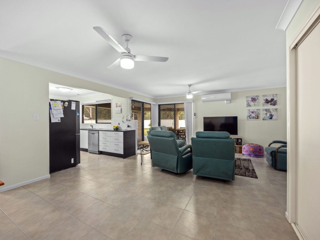 3 Piccadilly Court, Deebing Heights, QLD 4306