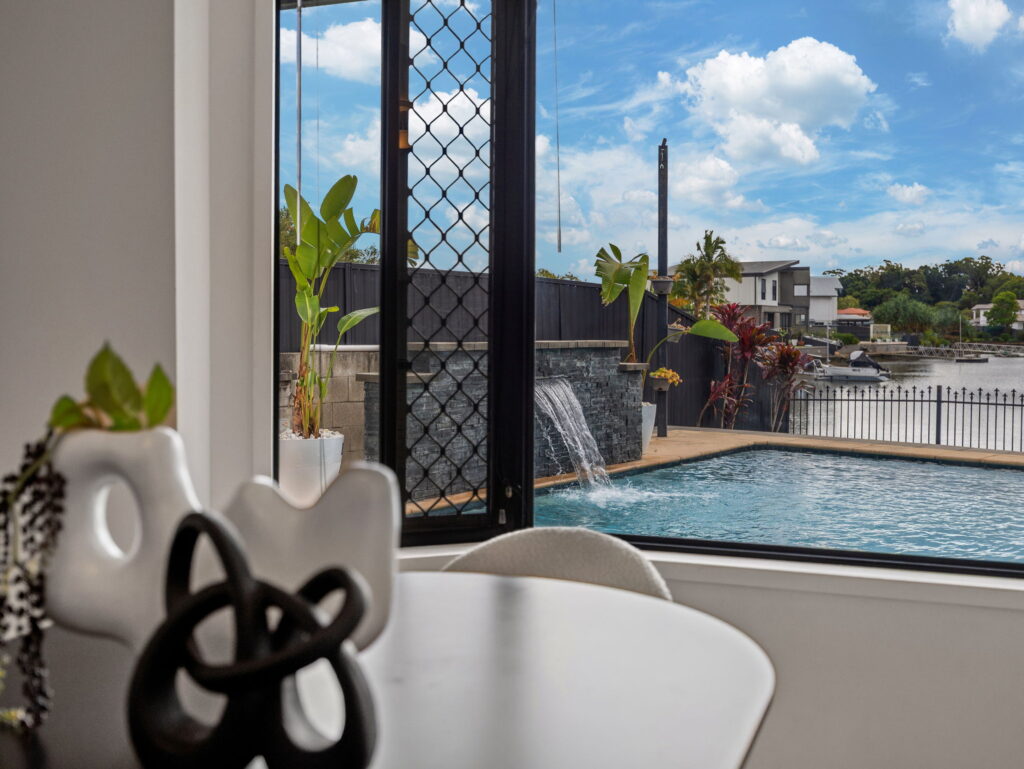 17 Mainsail Street, Currumbin Waters, QLD 4223