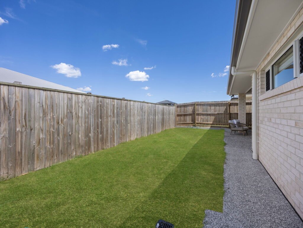 19 Sage Way, White Rock, QLD 4306