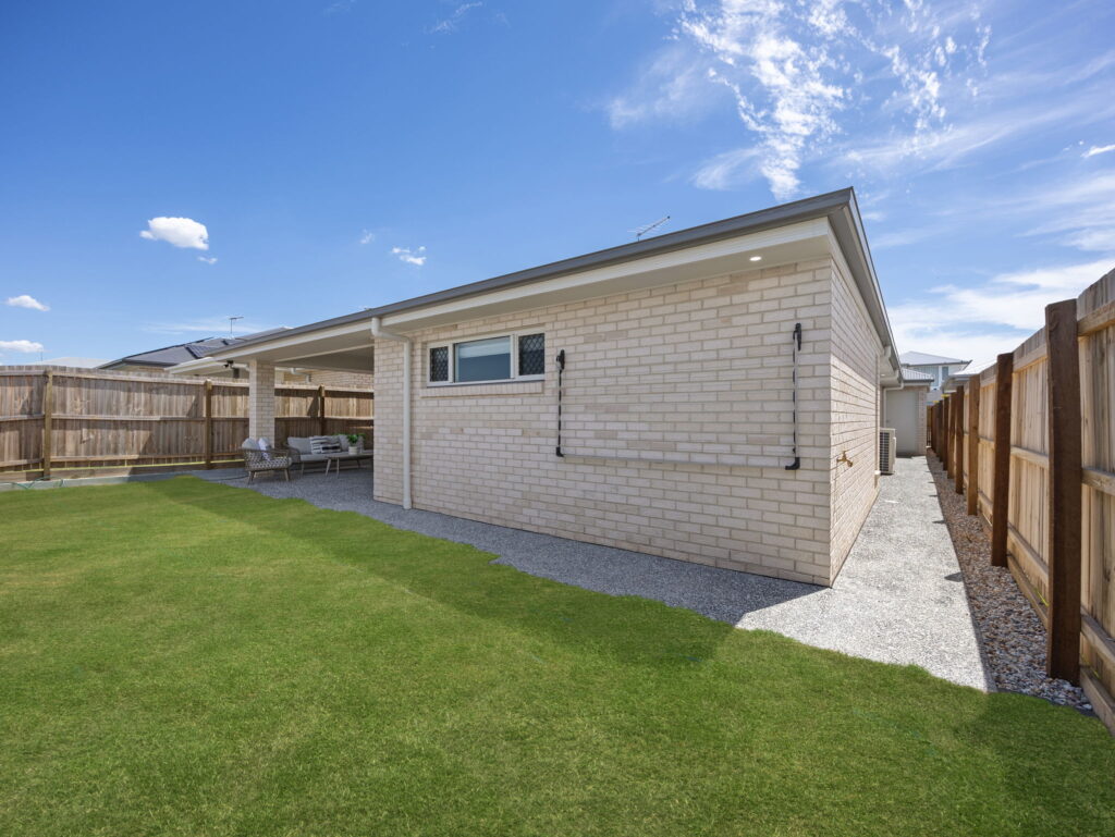 19 Sage Way, White Rock, QLD 4306