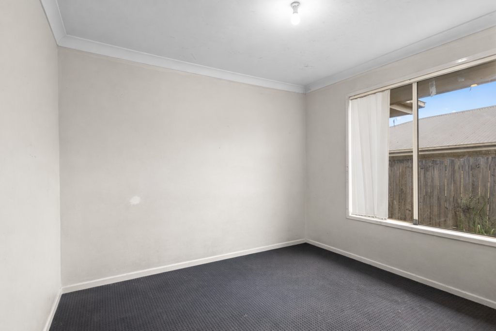 19 Eric Drive, Blackstone, QLD 4304