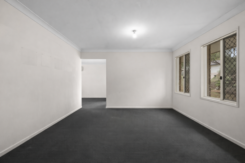 19 Eric Drive, Blackstone, QLD 4304