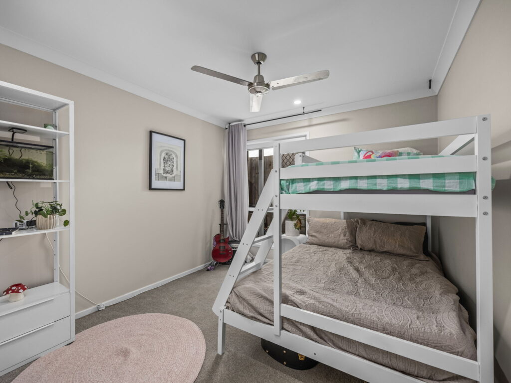 25 Aberdeen Circuit, Spring Mountain, QLD 4300