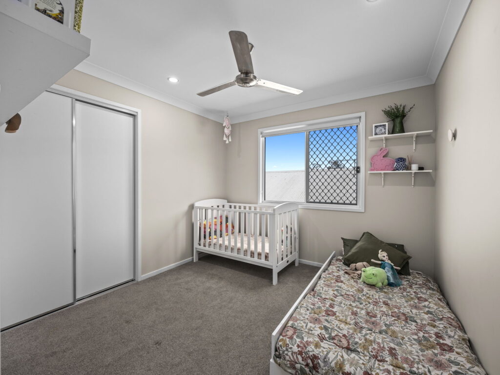 25 Aberdeen Circuit, Spring Mountain, QLD 4300