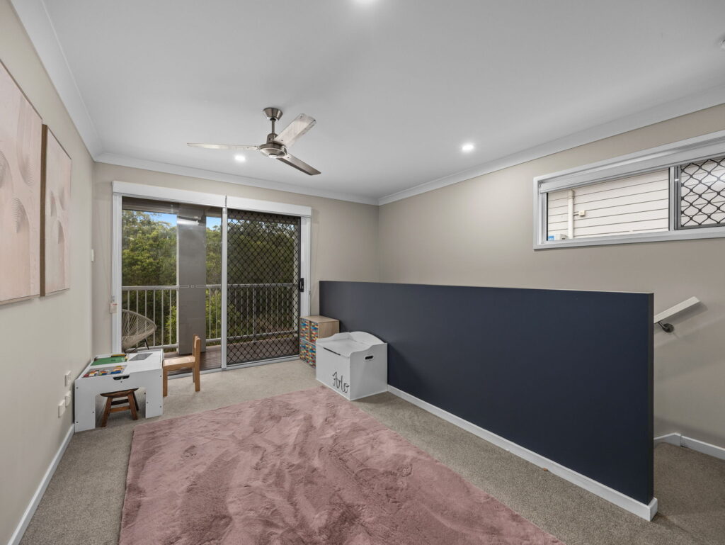 25 Aberdeen Circuit, Spring Mountain, QLD 4300