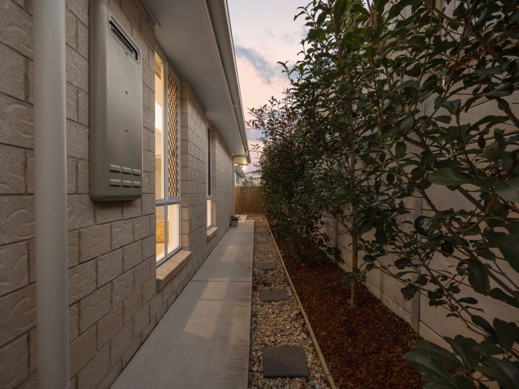 53 Bemina Crescent, Spring Mountain, QLD 4300