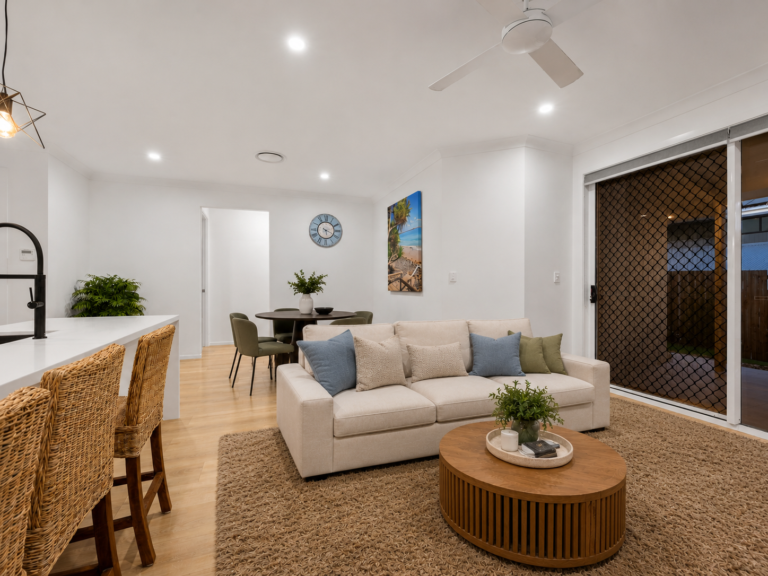53 Bemina Crescent, Spring Mountain, QLD 4300