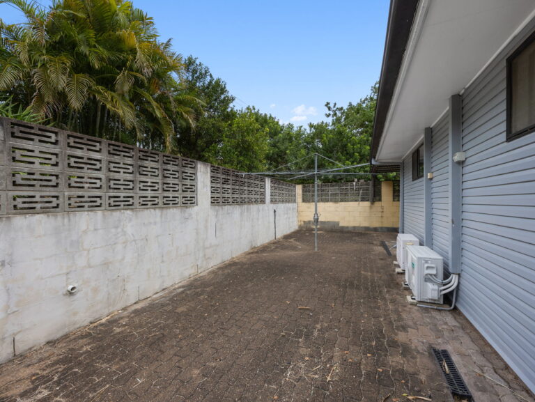 House-R2-4931701