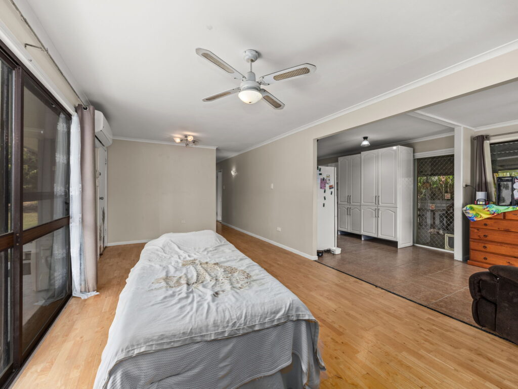 House-R2-4931701