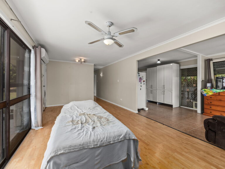 House-R2-4931701