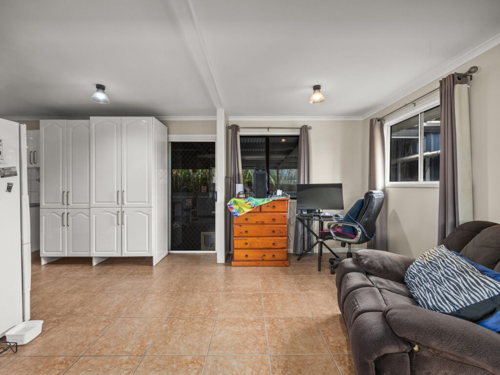 House-R2-4931701