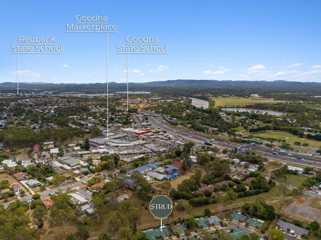 4/5 Spalding Crescent, Goodna, QLD 4300