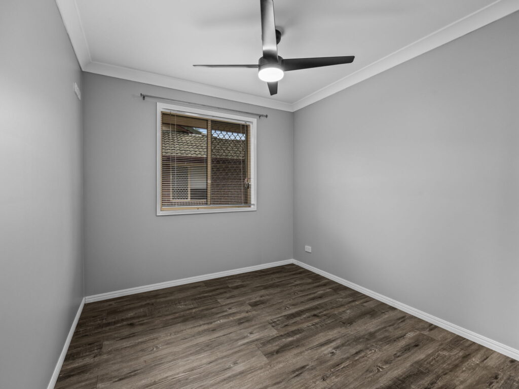 4/5 Spalding Crescent, Goodna, QLD 4300